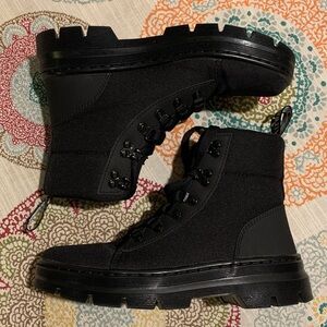 Dr. Martens Combs W Black Canvas Combat Boots Air Wair Like New LA004 US 7